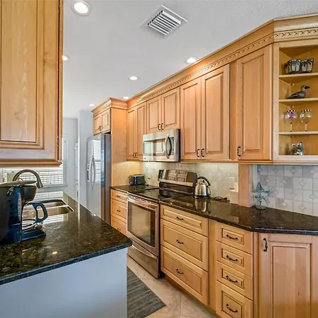 Oceanfront View Of Madeira Beach, Steps To The Beach - Madeira Norte Condo St. Pete Beach Extérieur photo