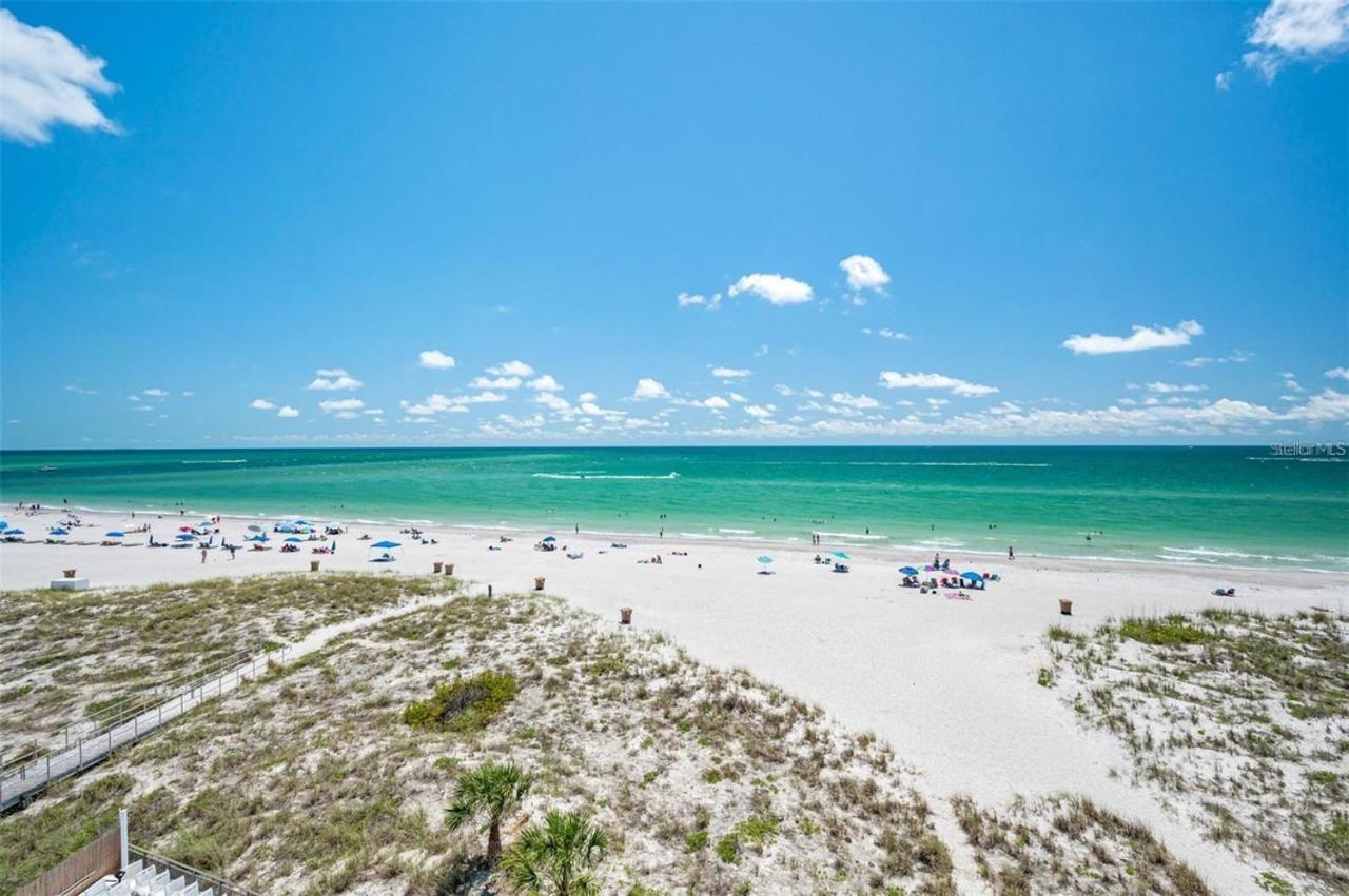 Oceanfront View Of Madeira Beach, Steps To The - Madeira Norte St. Pete Beach