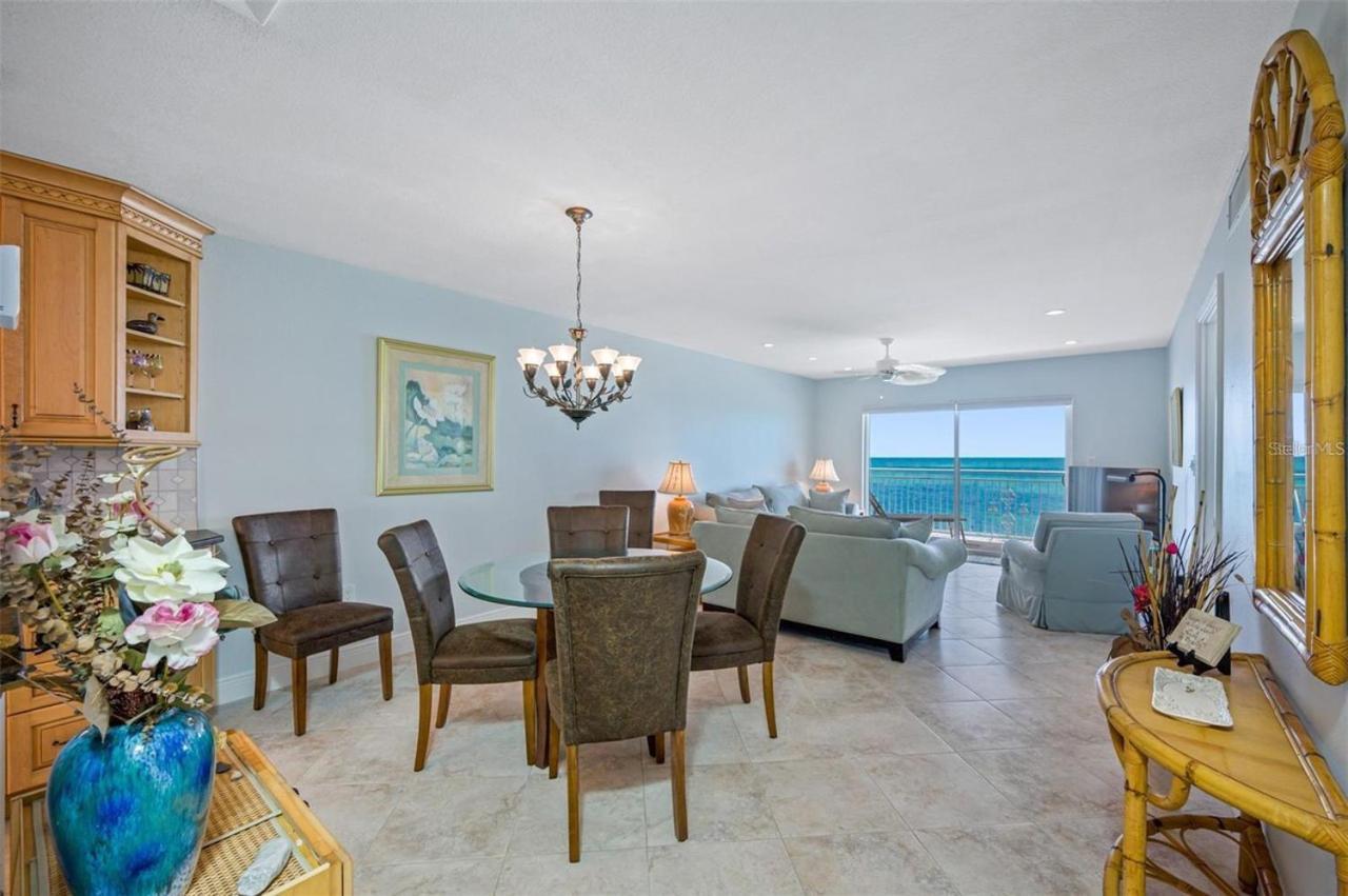 Oceanfront View Of Madeira Beach, Steps To The - Madeira Norte * St. Pete Beach